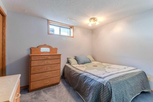 4732 48 Street, Sylvan Lake, AB - Indoor Photo Showing Bedroom