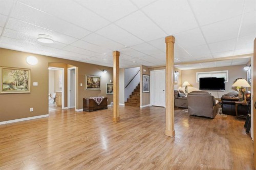 83 Irving Crescent, Red Deer, AB - Indoor