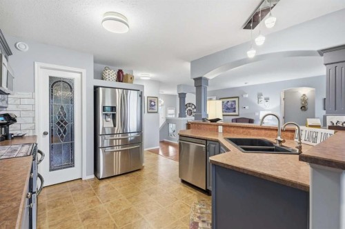 83 Irving Crescent, Red Deer, AB - Indoor Photo Showing Kitchen With Double Sink