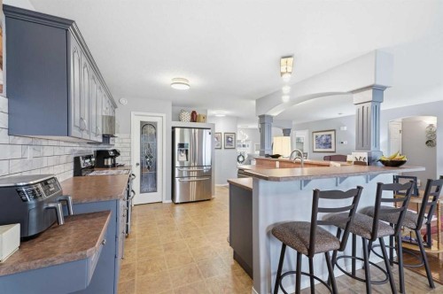 83 Irving Crescent, Red Deer, AB - Indoor Photo Showing Kitchen