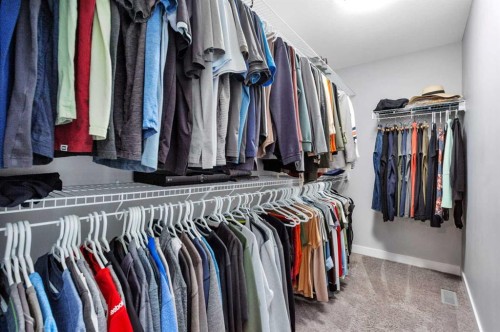22 Bardwell Way, Sylvan Lake, AB - Indoor With Storage