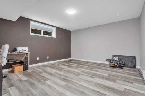 22 Bardwell Way, Sylvan Lake, AB - Indoor Photo Showing Other Room