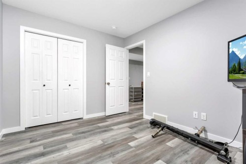 22 Bardwell Way, Sylvan Lake, AB - Indoor