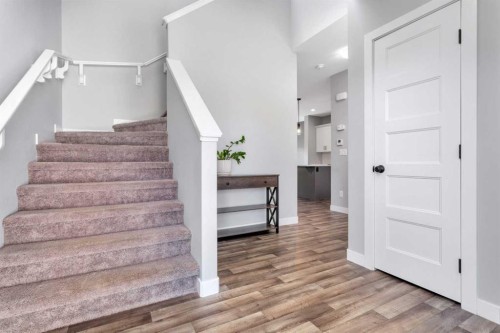 22 Bardwell Way, Sylvan Lake, AB - Indoor Photo Showing Other Room