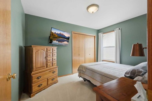 24 Kelly, Red Deer, AB - Indoor Photo Showing Bedroom