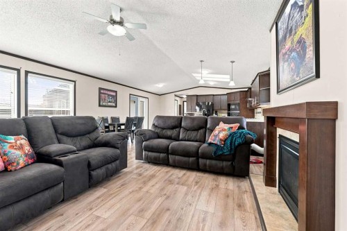 73-15 Mackenzie Ranch Way, Lacombe, AB 