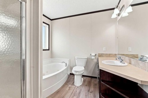 73-15 Mackenzie Ranch Way, Lacombe, AB 