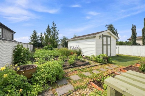 73-15 Mackenzie Ranch Way, Lacombe, AB 