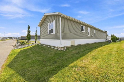 73-15 Mackenzie Ranch Way, Lacombe, AB 