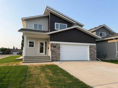 70 Palmer Circle, Blackfalds, AB - Outdoor