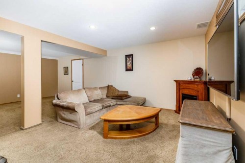 172 Duckering Close, Red Deer, AB - Indoor