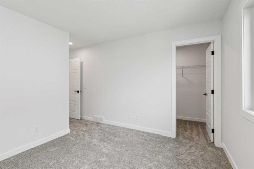 412 Bridgeport Glen, Chestermere, AB - Indoor Photo Showing Other Room