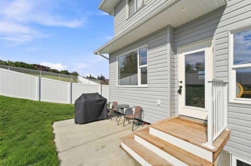 41 Pinnacle Close, Blackfalds, AB - Outdoor With Exterior