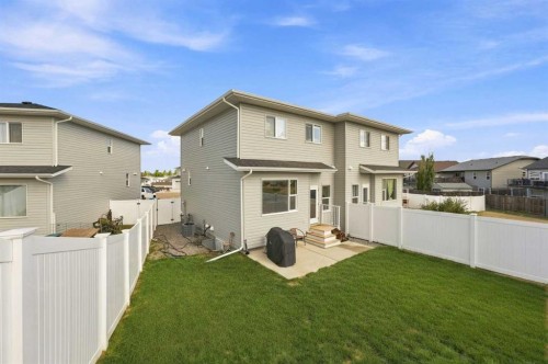41 Pinnacle Close, Blackfalds, AB - Outdoor