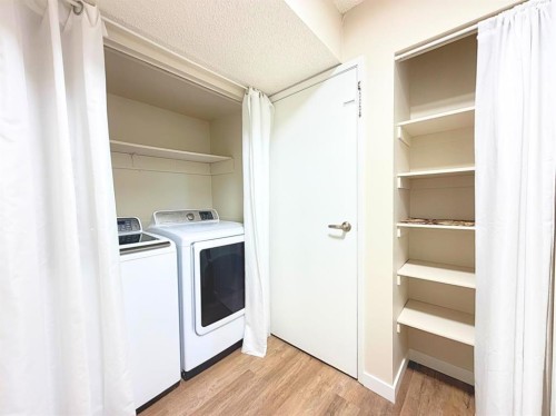 5946-45 A Avenue, Lacombe, AB - Indoor Photo Showing Laundry Room
