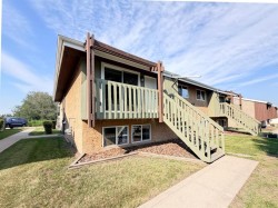 5946-45 A Avenue Lacombe, AB T4L 1V7