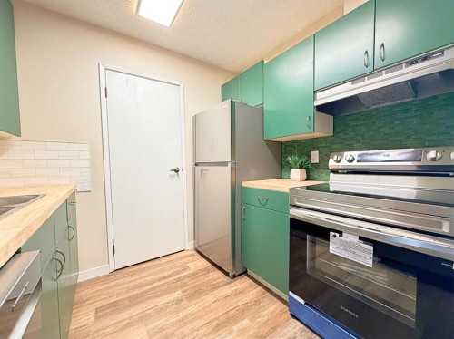 5946-45 A Avenue, Lacombe, AB - Indoor Photo Showing Other Room