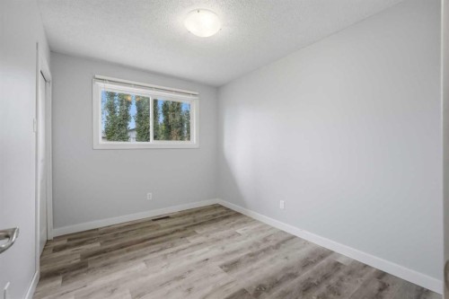 5910 57 Ave, Ponoka, AB - Indoor Photo Showing Other Room