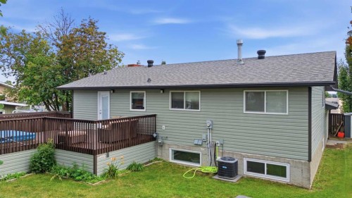 5910 57 Ave, Ponoka, AB - Outdoor With Deck Patio Veranda With Exterior