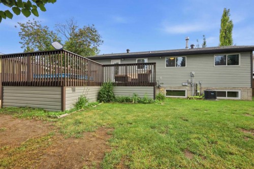 5910 57 Ave, Ponoka, AB - Outdoor With Deck Patio Veranda With Exterior