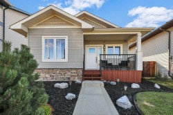 9 Valley Crescent Blackfalds, AB T4M 0K1