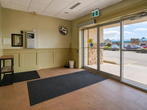 406-4425 Heritage Way, Lacombe, AB -  With Exterior