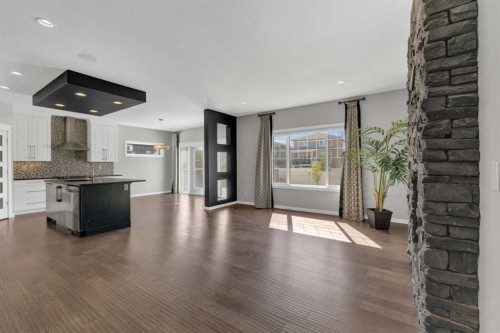 25 Lazaro Close, Red Deer, AB - Indoor Photo Showing Kitchen With Upgraded Kitchen