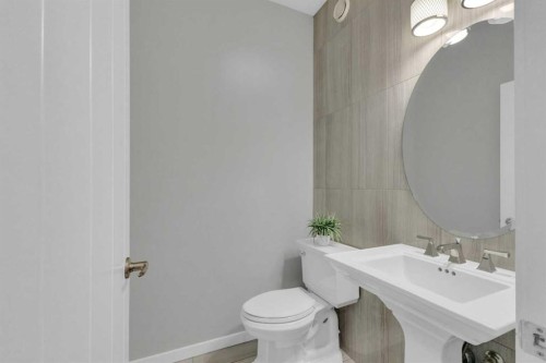 25 Lazaro Close, Red Deer, AB - Indoor Photo Showing Bathroom