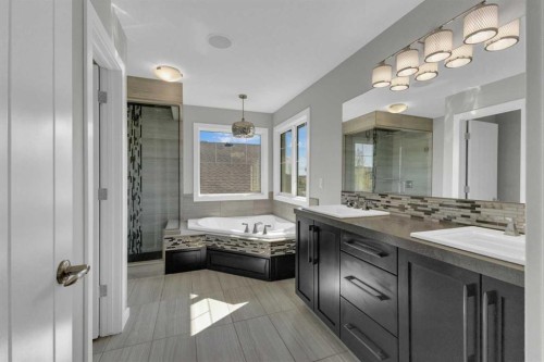 25 Lazaro Close, Red Deer, AB - Indoor Photo Showing Bathroom