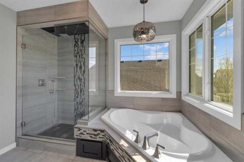 25 Lazaro Close, Red Deer, AB - Indoor Photo Showing Bathroom