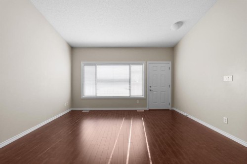12-5021 34 Avenue, Camrose, AB - Indoor Photo Showing Other Room
