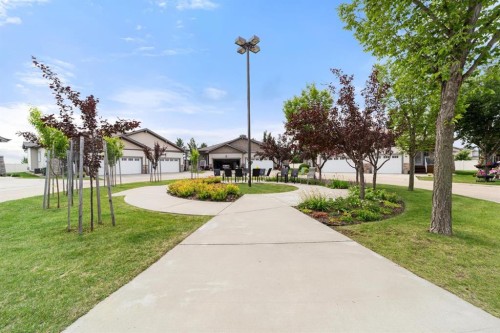 12-5021 34 Avenue, Camrose, AB - Outdoor