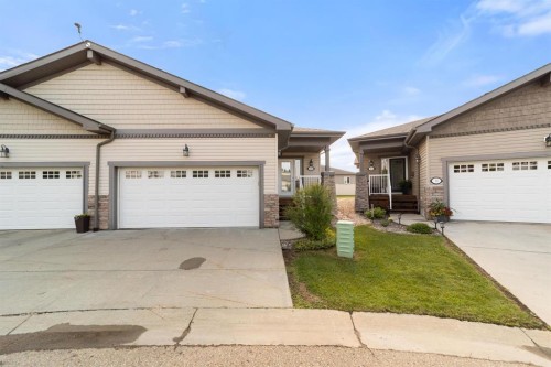 12-5021 34 Avenue, Camrose, AB - Outdoor