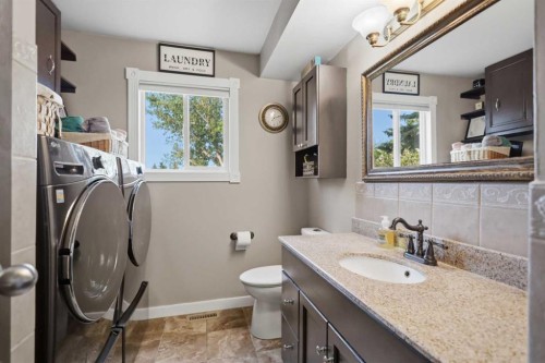 31 Willow Crescent, Lacombe, AB - Indoor