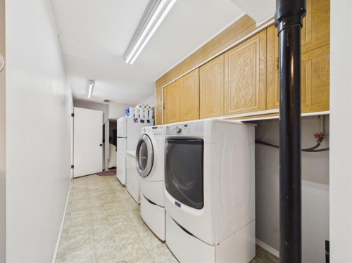 26 Otterbury Avenue, Red Deer, AB - Indoor Photo Showing Laundry Room