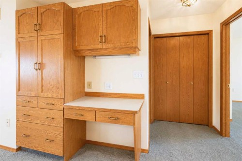 28 Dale Close, Red Deer, AB - Indoor Photo Showing Other Room
