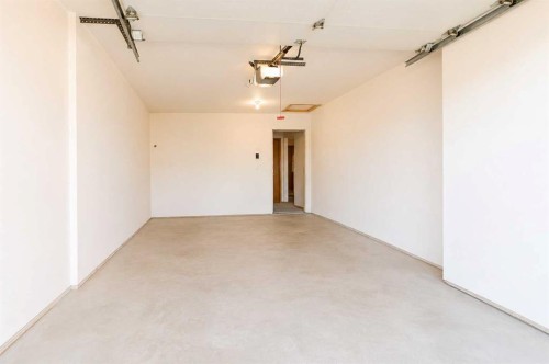 28 Dale Close, Red Deer, AB - Indoor