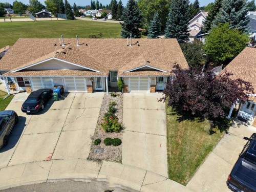28 Dale Close, Red Deer, AB - Outdoor