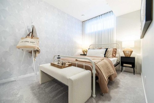 520 Tekarra Drive Nw, Calgary, AB - Indoor Photo Showing Bedroom