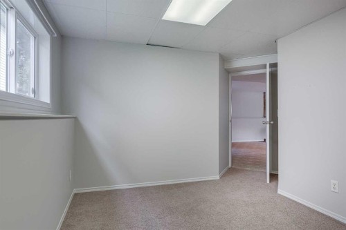 42 Westglen Boulevard, Blackfalds, AB - Indoor Photo Showing Other Room