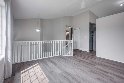 42 Westglen Boulevard, Blackfalds, AB - Indoor Photo Showing Other Room