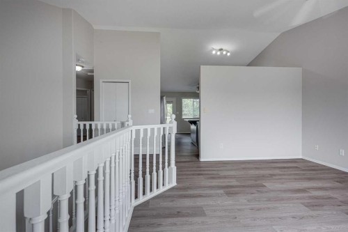 42 Westglen Boulevard, Blackfalds, AB - Indoor Photo Showing Other Room
