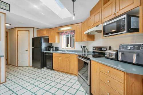 212 Willow Place, Benalto, AB 