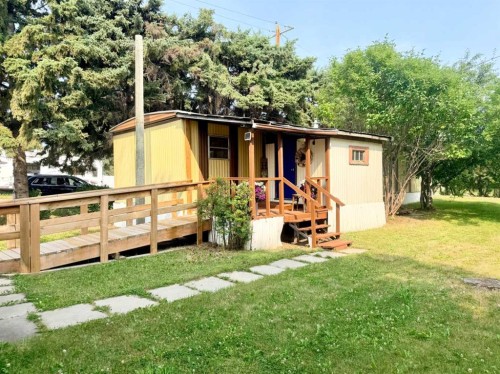 5039 51 Avenue, Caroline, AB - Outdoor