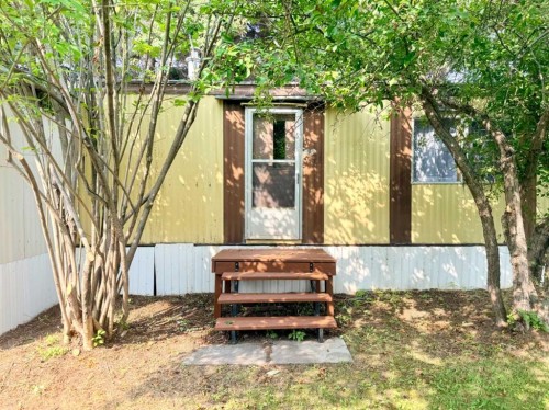 5039 51 Avenue, Caroline, AB - Outdoor
