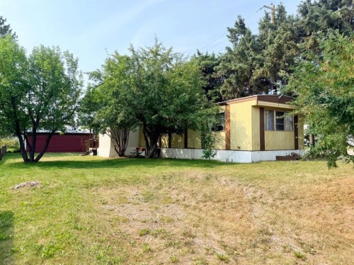 5039 51 Avenue, Caroline, AB - Outdoor