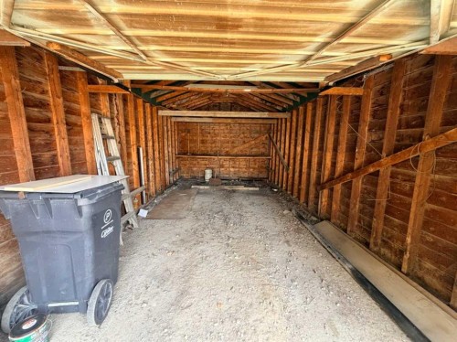 5039 51 Avenue, Caroline, AB - Indoor Photo Showing Basement