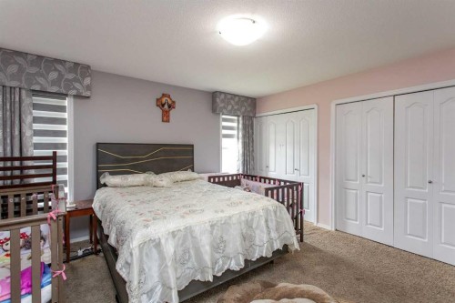71 Vanier Drive, Red Deer, AB - Indoor Photo Showing Bedroom