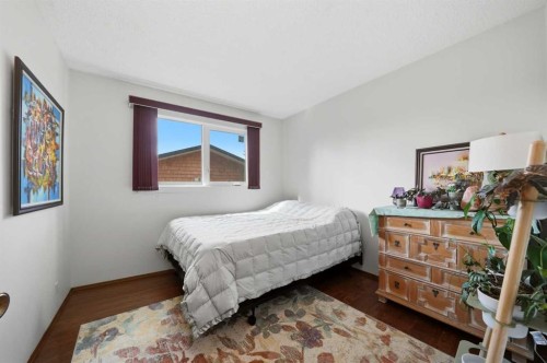 13 Spruce Drive, Lacombe, AB - Indoor Photo Showing Bedroom