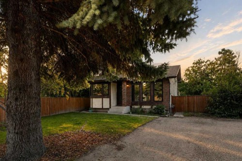 13 Spruce Drive, Lacombe, AB - Outdoor